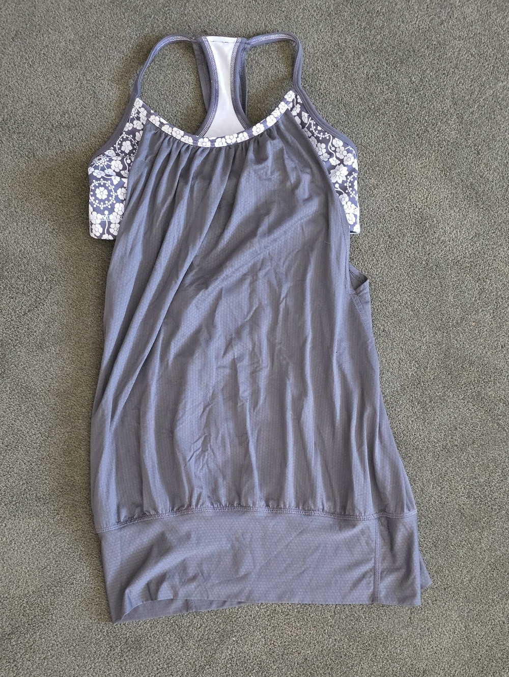 Lululemon White! Beachy Floral No Limits Tank size 4